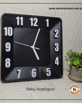 Reloj de pared cuadrado analógico