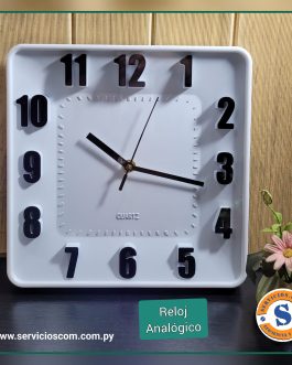 Reloj de pared cuadrado analógico